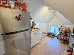 72 College Ave, Unit #3 in Somerville, MA - Foto de edificio - Building Photo