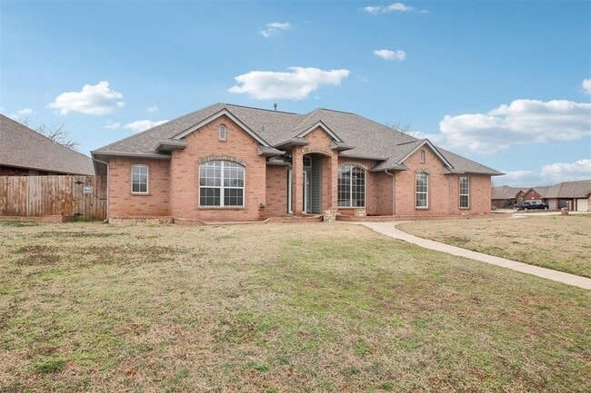 5501 Lanceshire Ln in Oklahoma City, OK - Building Photo - Building Photo