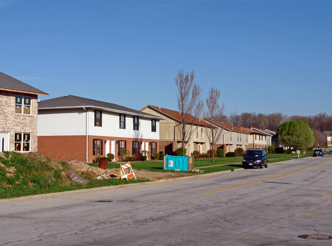 1815-1901 N Lakeman Dr in Bellbrook, OH - Foto de edificio - Building Photo