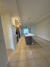 7819 NW 104th Ave in Doral, FL - Building Photo - Building Photo