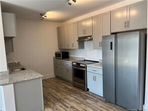 333 Main St in Danbury, CT - Building Photo - Building Photo