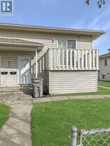 10605-10102 102 St in Grande Prairie, AB - Building Photo