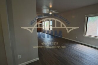 2470 N 54th St in Milwaukee, WI - Building Photo - Building Photo