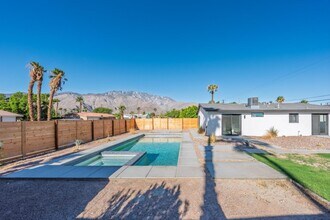 2600 N Chuperosa Rd in Palm Springs, CA - Building Photo - Building Photo