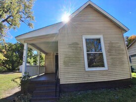 714 Bryan Ave in Danville, IL - Building Photo