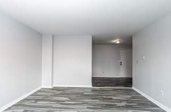 22 ELLIOTT ST in Hartford, CT - Building Photo - Interior Photo