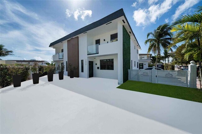 property at 7994 Crespi Blvd