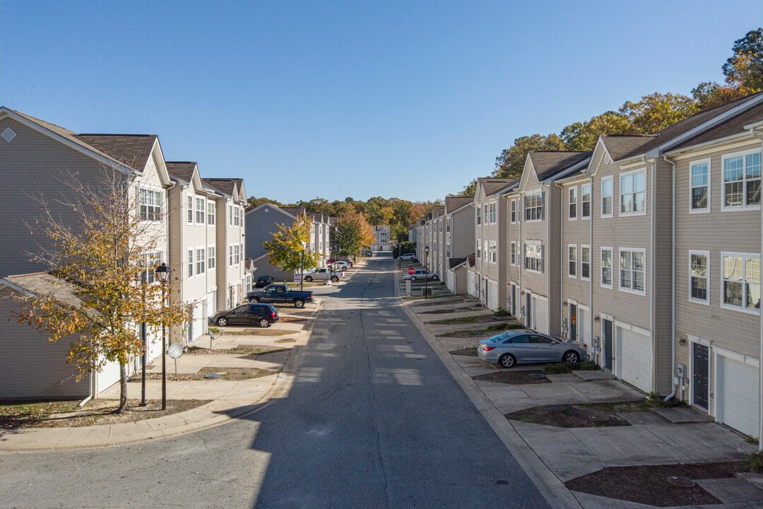Towns at Pax River, A Linden Community in Lexington Park, MD - Foto de edificio