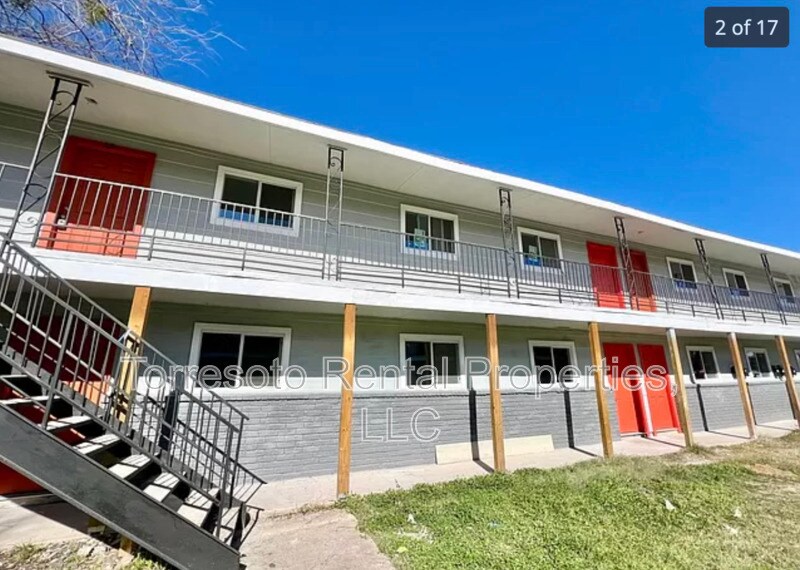 2807 Observation Dr in San Antonio, TX - Foto de edificio