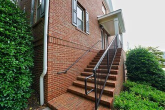 307 Le Gran Bend in Atlanta, GA - Building Photo - Building Photo