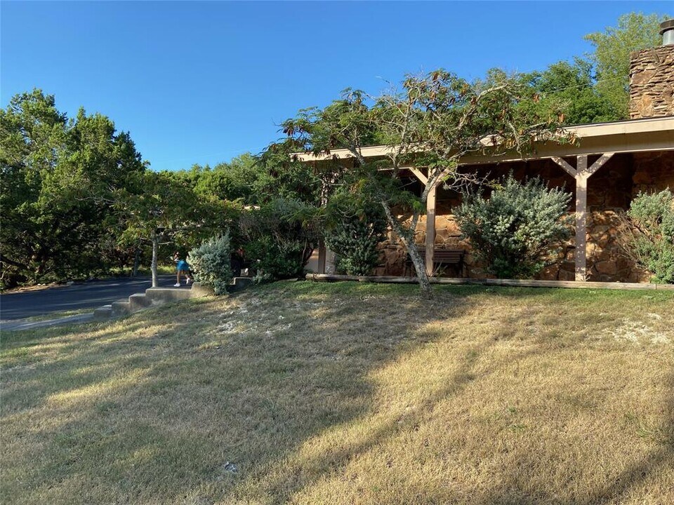 1058 Lonesome in Canyon Lake, TX - Building Photo