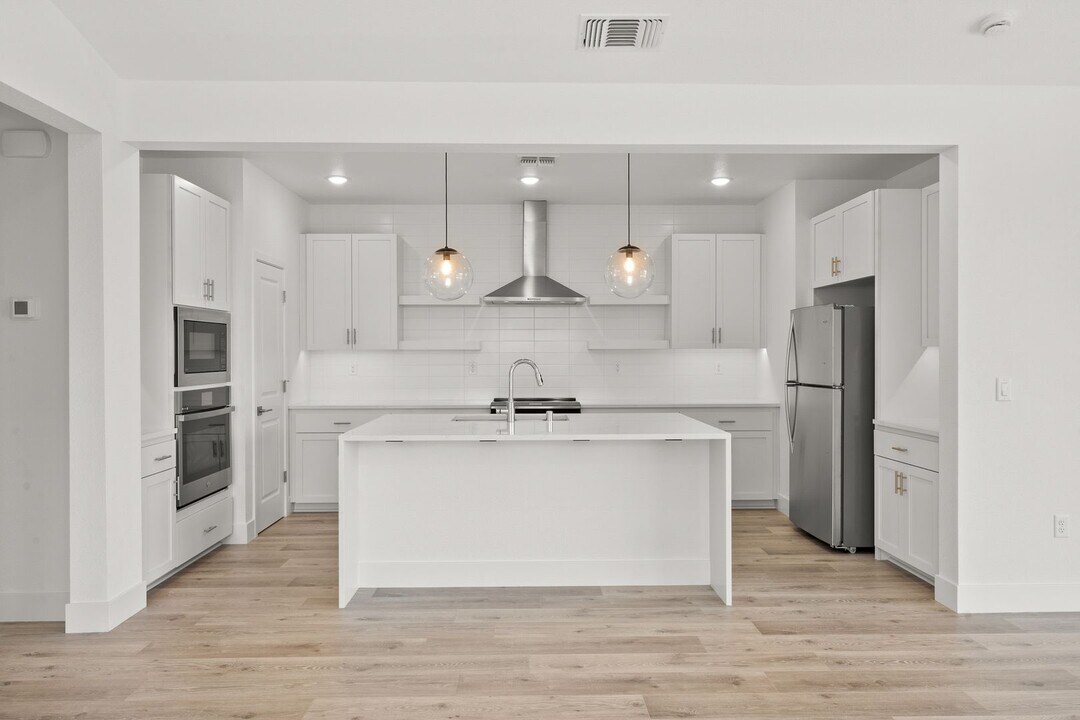 12320 Coal Crk Wy in Rancho Cordova, CA - Building Photo