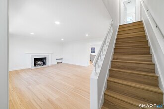 141 Colony Ave in Trumbull, CT - Building Photo - Building Photo