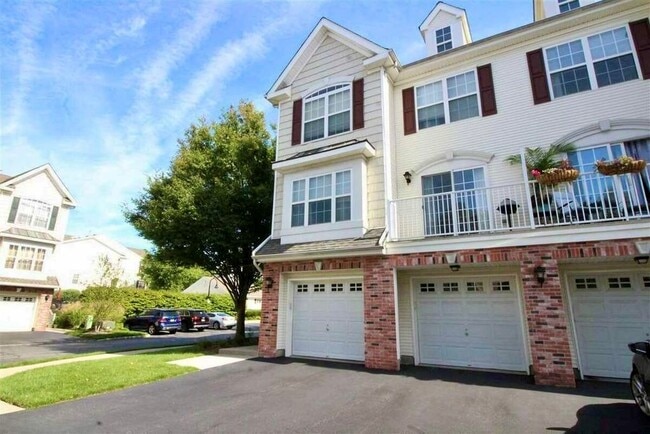 property at 14 Elco Ct