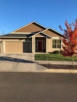 2981 SW Redmond Hill Rd in McMinnville, OR - Building Photo