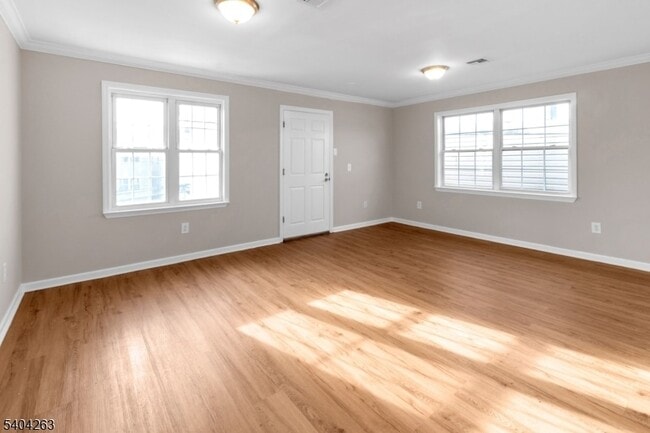 property at 139 Inslee Pl