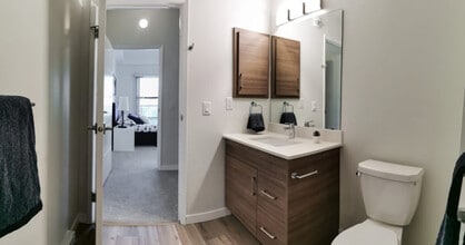 The Mayfair in Winnipeg, MB - Building Photo - Building Photo