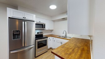 Zang in Dallas, TX - Building Photo