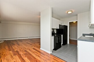 3410 N Lake Shore Dr in Chicago, IL - Building Photo - Building Photo