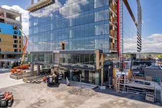 Hoop in Laval, QC - Building Photo - Building Photo