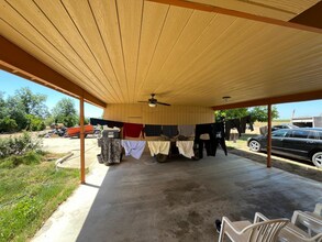 21917 Hogan Ave in Reedley, CA - Building Photo - Building Photo