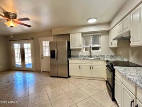 4024 W Las Palmaritas Dr in Phoenix, AZ - Building Photo - Building Photo