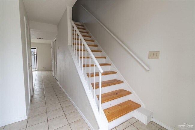 1114 Tori Ln in Edinburg, TX - Building Photo - Building Photo