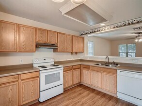 2002 Nogales Trail in Austin, TX - Building Photo - Building Photo