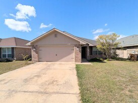 4411 Fiske St in Milton, FL - Building Photo