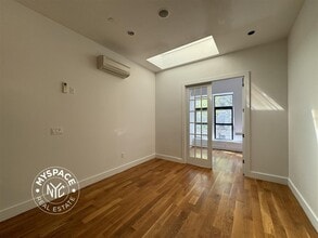 1002 Bushwick Ave, Unit 1E in Brooklyn, NY - Foto de edificio - Building Photo