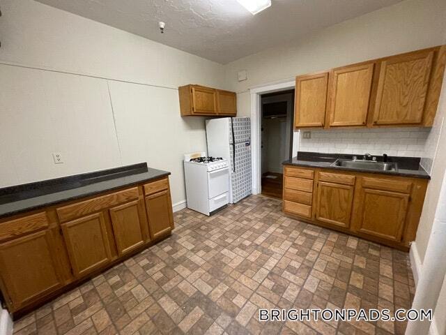 property at 1820 Commonwealth Ave