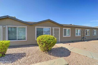 6711 W Osborn Rd-Unit -2 in Phoenix, AZ - Building Photo - Building Photo