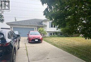 14 Old Orchard Glen in Woodstock, ON - Building Photo