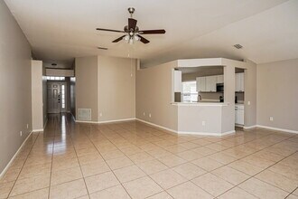 12432 Tree Pointe Ct in Riverview, FL - Foto de edificio - Building Photo