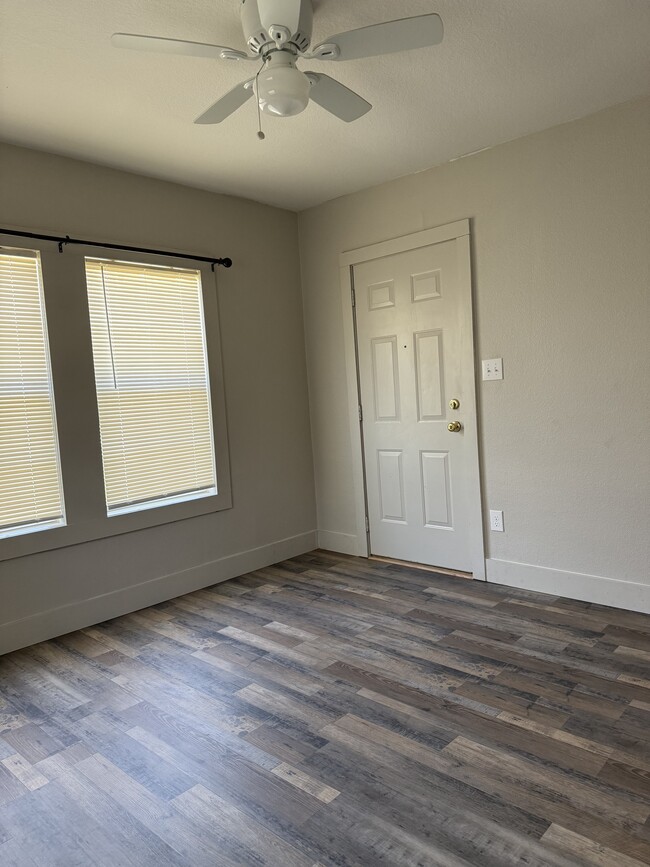 property at 511 N Bradshaw St