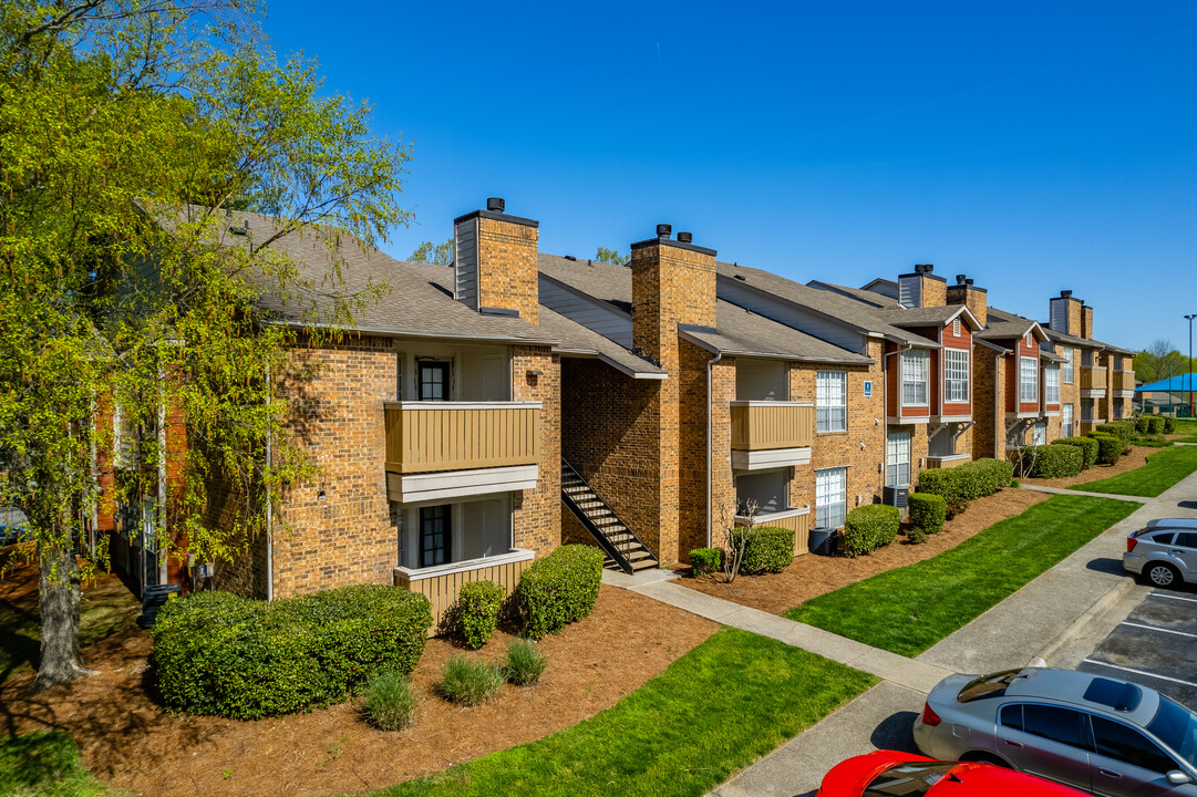 Hickory Highlands in Antioch, TN - Building Photo