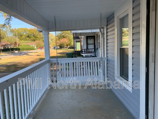 1218 Stevens Ave NE in Huntsville, AL - Building Photo - Building Photo