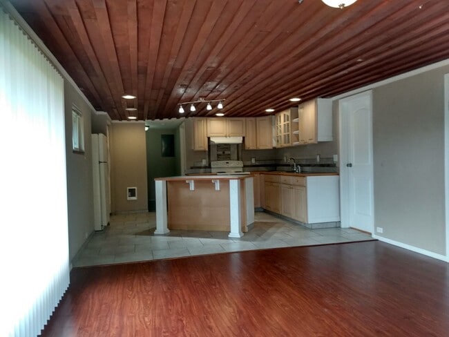 property at 1008 Stockwell St