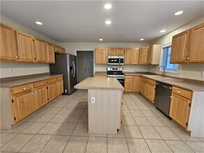 73 Partridge Dr in Essex Junction, VT - Building Photo - Building Photo