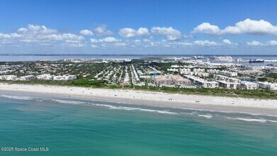 807 Mystic Dr in Cape Canaveral, FL - Building Photo - Building Photo