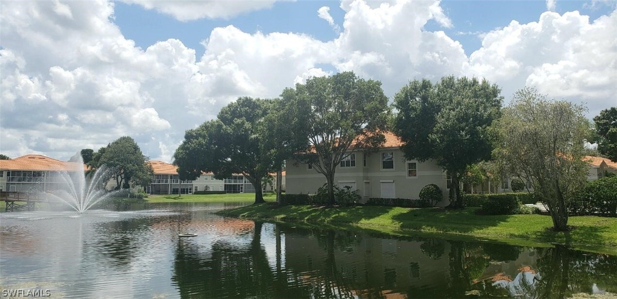 7436 Plumbago Bridge Rd in Naples, FL - Foto de edificio