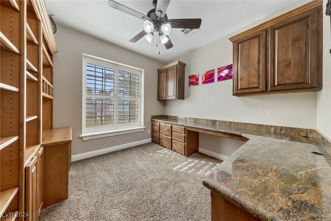 property at 200 W Desert Rose Dr