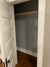 919 Massachusetts St, Unit C in Lawrence, KS - Building Photo - Building Photo