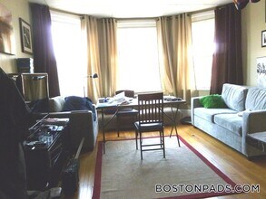 879 Beacon St in Boston, MA - Foto de edificio - Building Photo