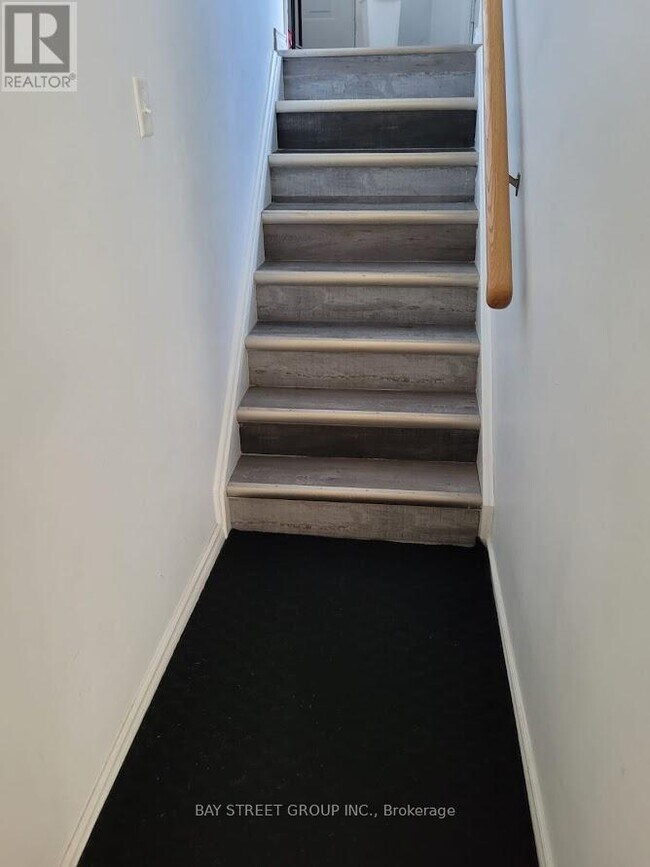 197 Hanmer St E in Barrie, ON - Building Photo - Building Photo