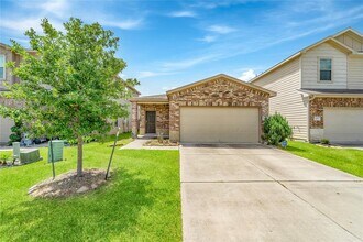 4423 Champions Landing Dr in Houston, TX - Building Photo - Building Photo