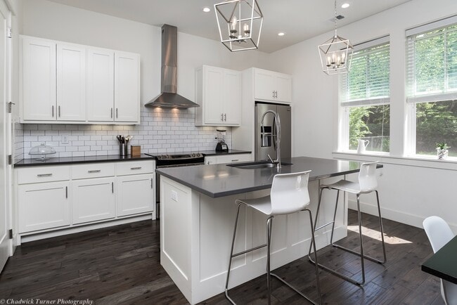 property at 306 NW H St