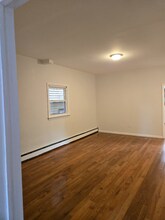 18 Sherwood Ave in Yonkers, NY - Foto de edificio - Building Photo