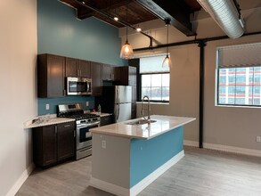 1330 Niagara St-Unit -1 in Buffalo, NY - Building Photo - Building Photo