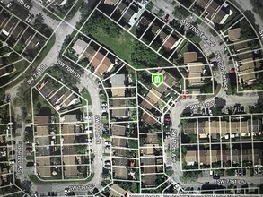 7104 SW 110th Ave in Miami, FL - Building Photo - Building Photo